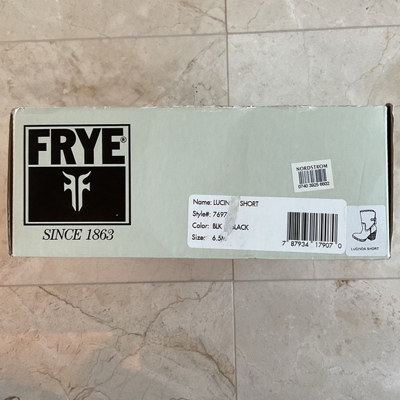 Frye women’s Lucinda Short boot - Picture 11 of 11